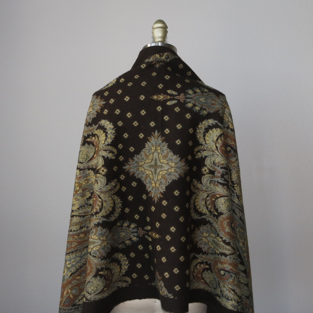 Wool Scarf - Picture 3 of 3